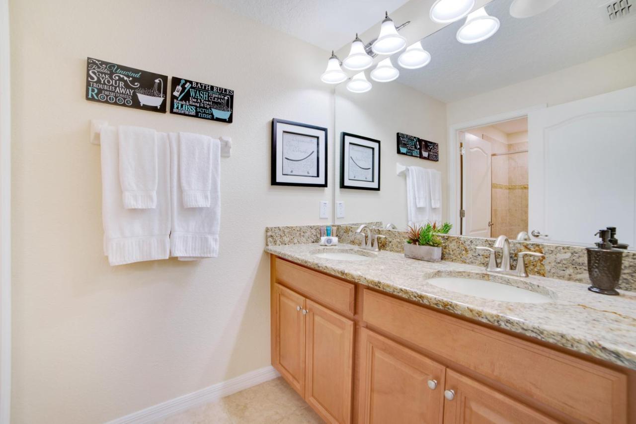Private Pool Themed Rooms Theater Near Disney Orlando Bagian luar foto
